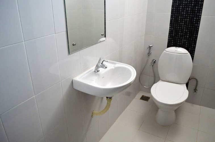 Laals Inn - The Economy Hotel, Kochi 5